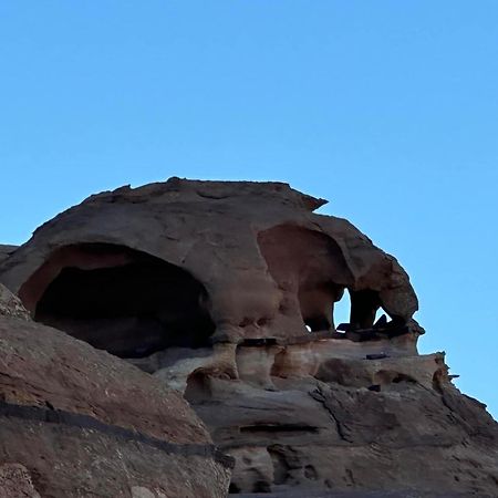 Petra Pass Hostel วาดี มูซา ภายนอก รูปภาพ