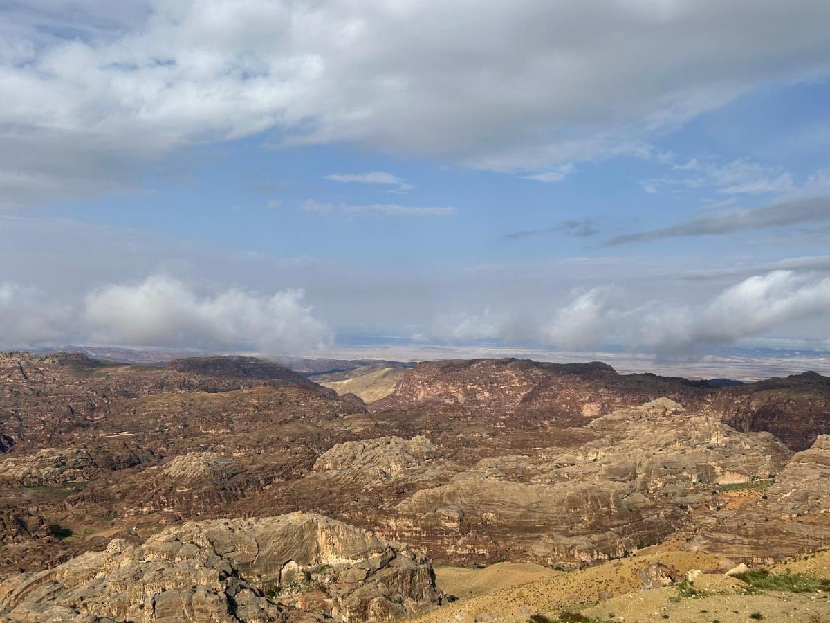 Petra Pass Hostel วาดี มูซา ภายนอก รูปภาพ